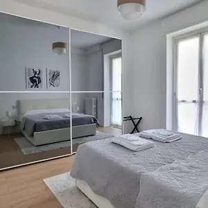 Apartment Prampolini 12 - Affittica, Milan