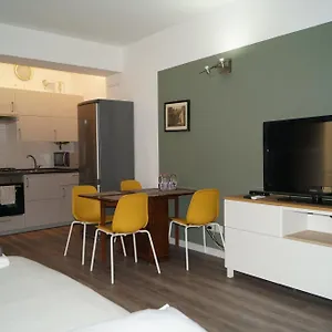Apartment Navigli-darsena In The Heart Of The, Milan
